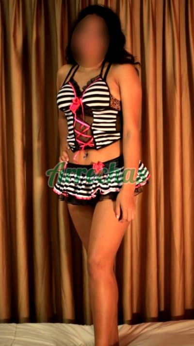 Carla, dama de compañía en Santa Cruz