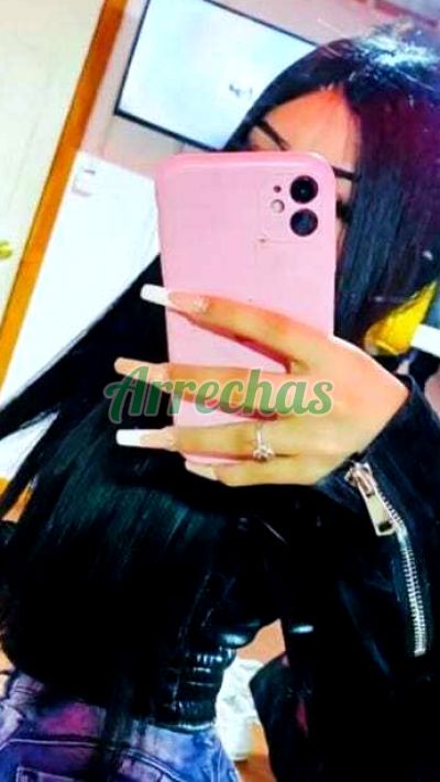Amandita, dama de compañía en Santa Cruz