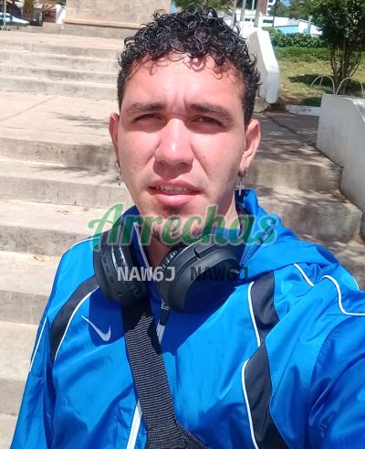 Vene, hombre en Cotoca