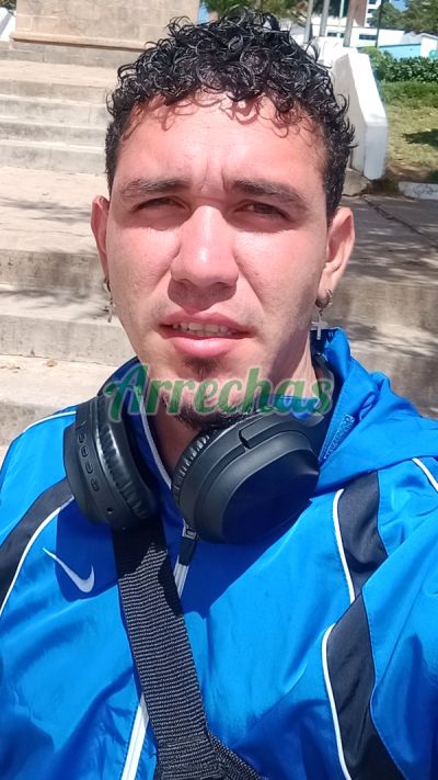 Vene, hombre en Cotoca