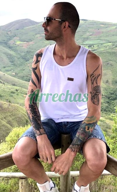 Junior 67849550, hombre que da masajes eróticos en Santa Cruz