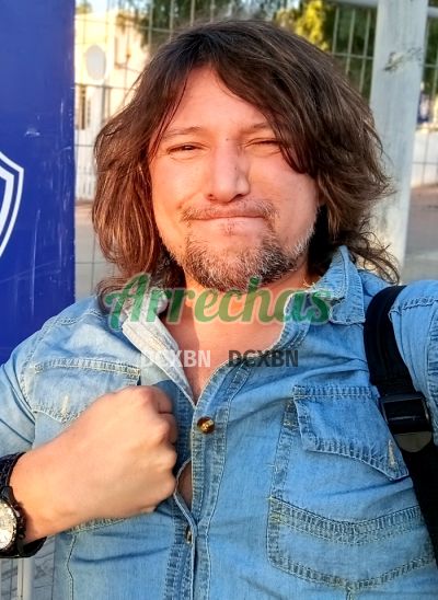 Lion 64405854, hombre en Villazón